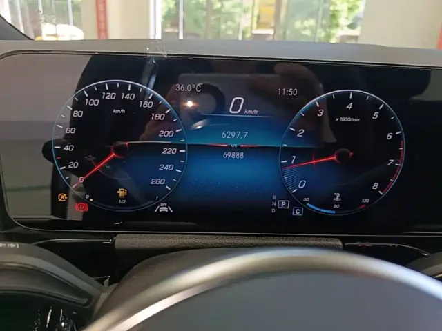 Mercedes-Benz GLA-Class — Фото автомобиля 11