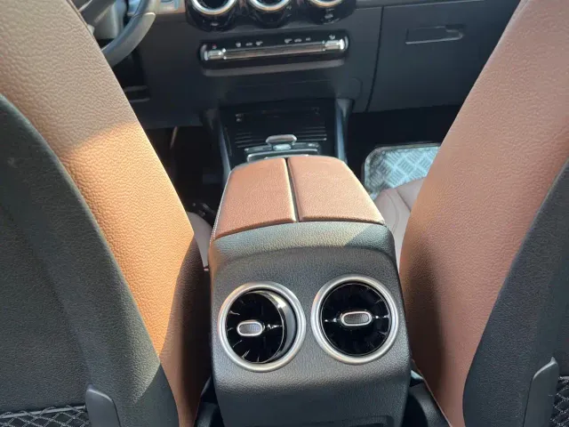 Mercedes-Benz GLB-Class — Фото автомобиля 12