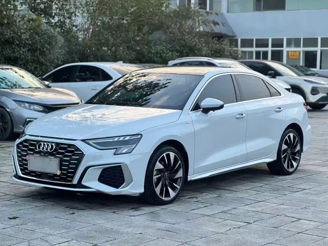 Фотография автомобиля — Audi A3