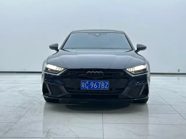 Audi A7L — Фото автомобиля 2