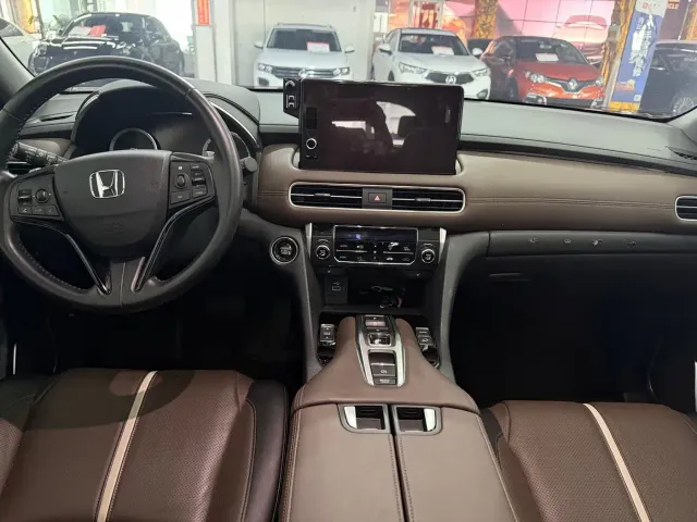 Honda UR-V — Фото автомобиля 11