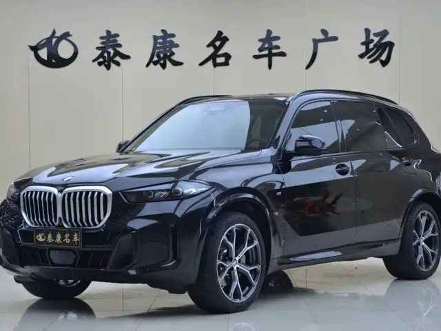 Фотография автомобиля — BMW X5