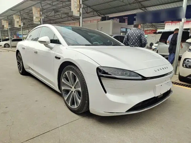 Luxeed S7 — Фото автомобиля 3