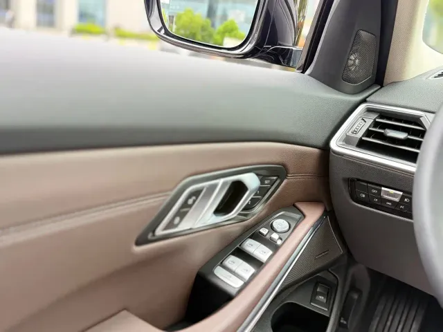 BMW 3 Series — Фото автомобиля 16