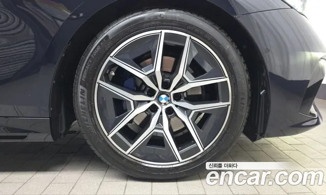 BMW 5 Series G60 — Фото автомобиля 6