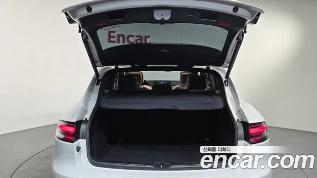 Porsche Macan — Фото автомобиля 19