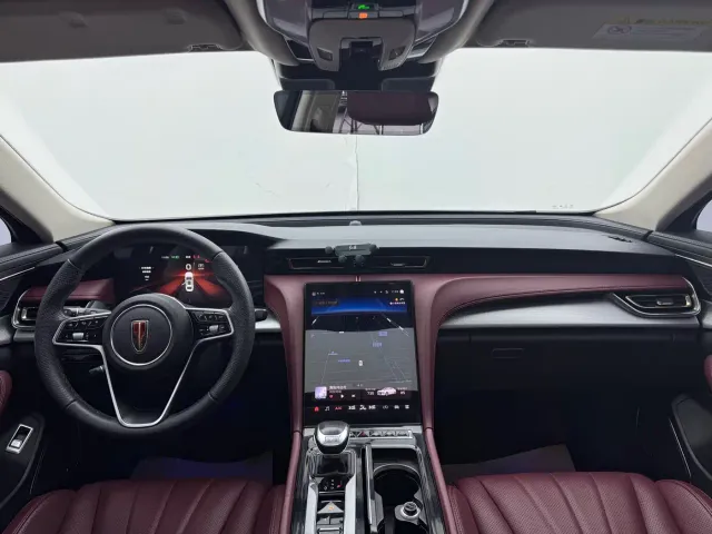 Hongqi H5 — Фото автомобиля 7