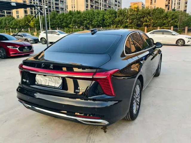 Hongqi H5 — Фото автомобиля 4