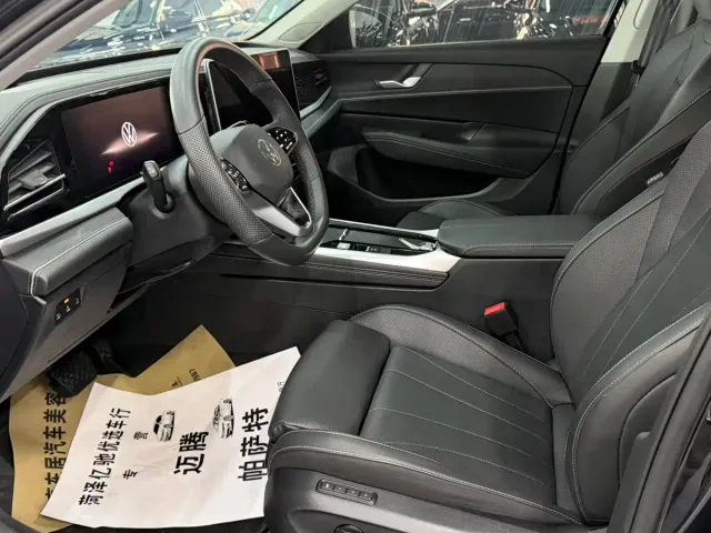 Volkswagen Passat — Фото автомобиля 7