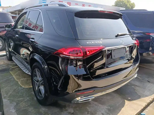 Mercedes-Benz GLE-Class — Фото автомобиля 4