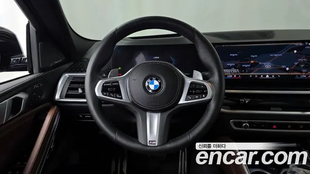 BMW X6 — Фото автомобиля 13