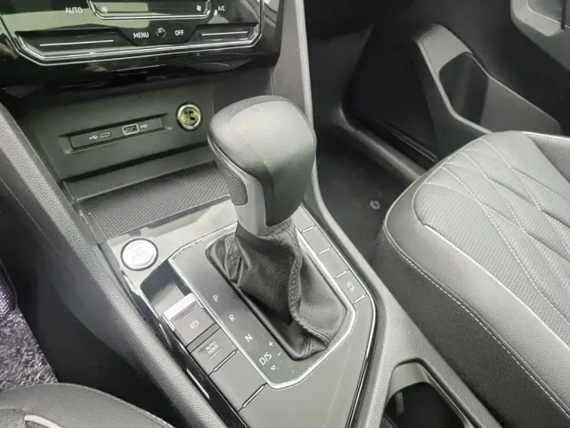 Volkswagen Tiguan L — Фото автомобиля 13