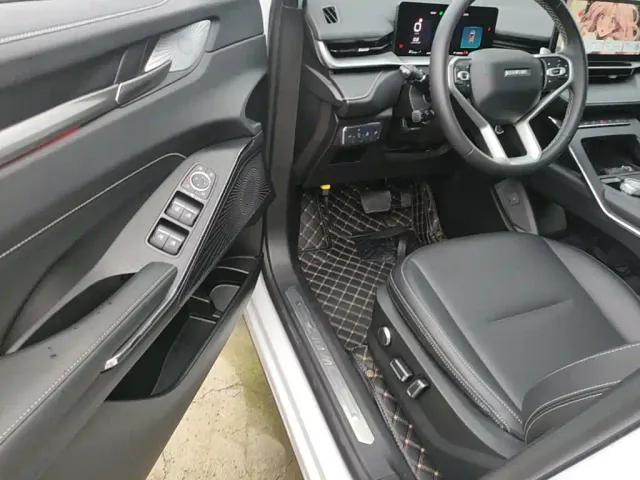 Haval H6 — Фото автомобиля 15