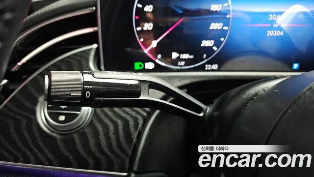 Mercedes-Benz E-Class — Фото автомобиля 14