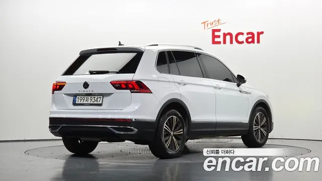 Volkswagen Tiguan — Фото автомобиля 2