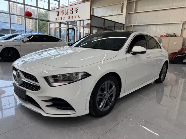 Фотография автомобиля — Mercedes-Benz A-Class