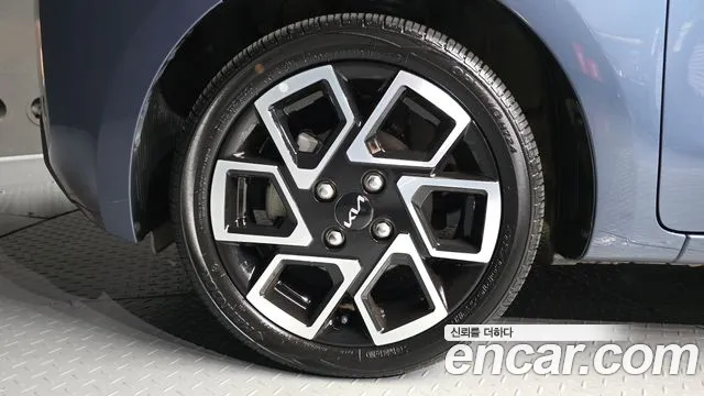 Kia RAY Новый Kia Ray Signature — Фото автомобиля 5