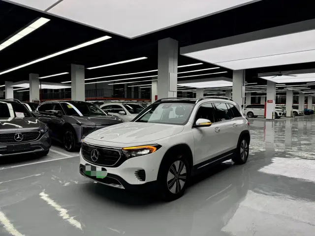 Mercedes-Benz EQB — Фото автомобиля 2