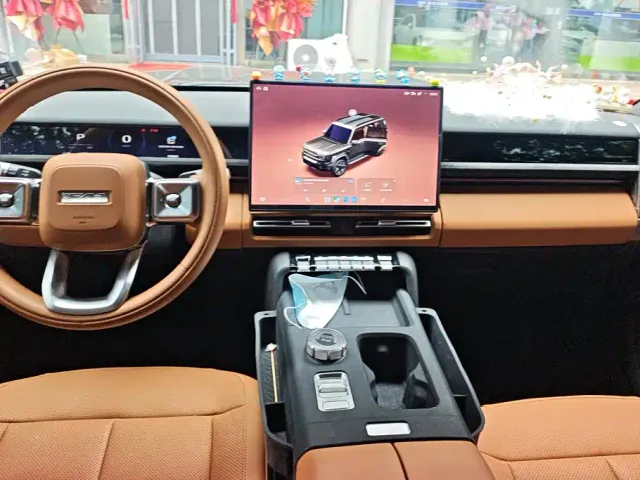 iCAR V27 — Фото автомобиля 12