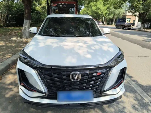 Changan CS75 Plus — Фото автомобиля 2
