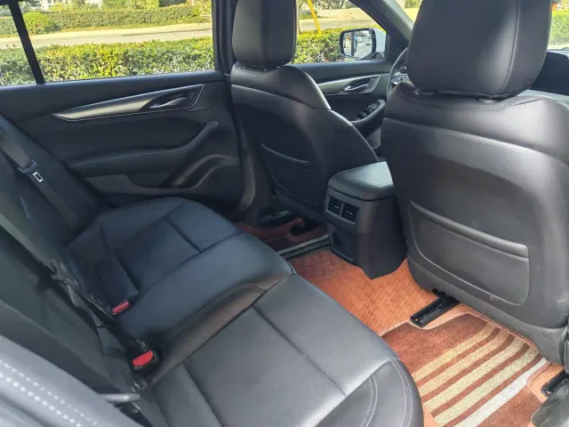 Cadillac CT5 — Фото автомобиля 8
