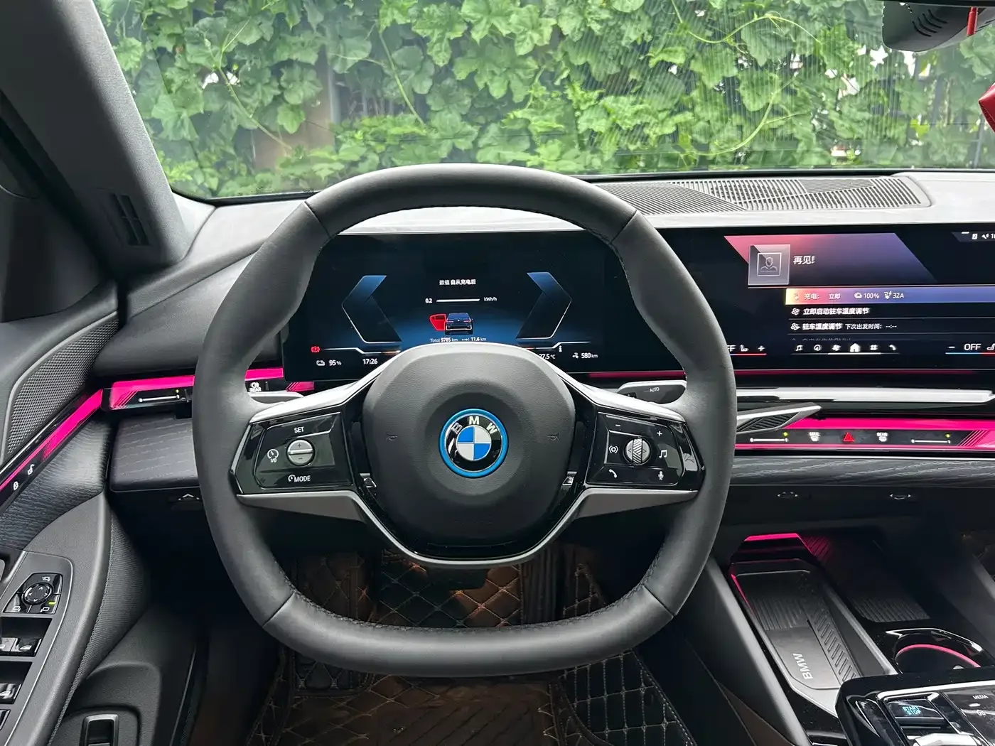 BMW BMW i5 2024 eDrive 35L Luxury Package — Фото автомобиля 9