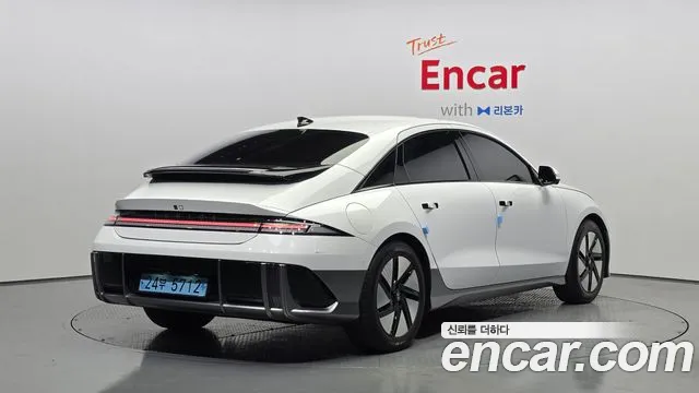 Hyundai Ioniq 6 — Фото автомобиля 2