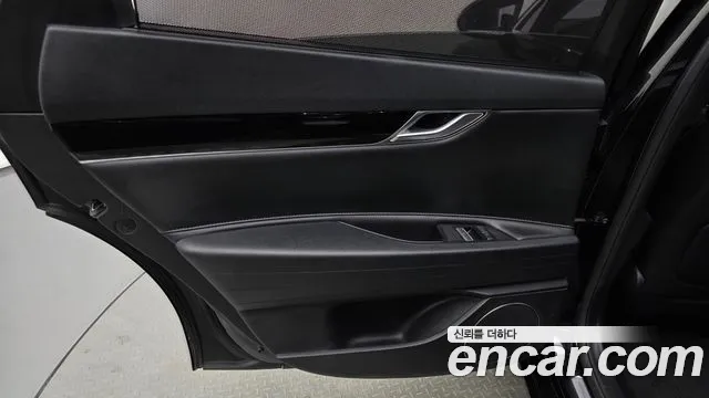 Genesis G80 RG3 — Фото автомобиля 14