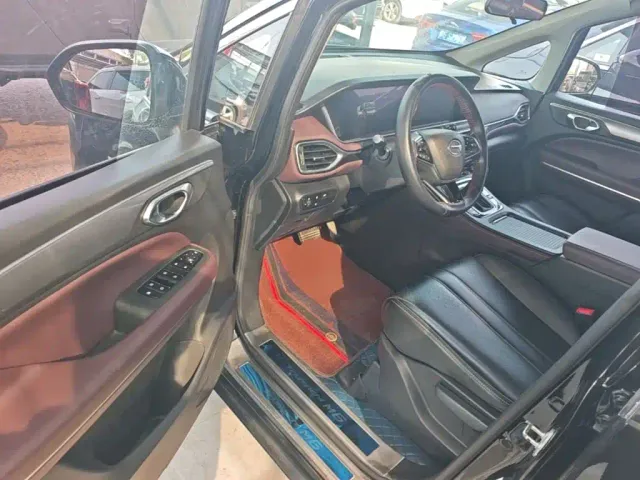 GAC Trumpchi M6 — Фото автомобиля 14