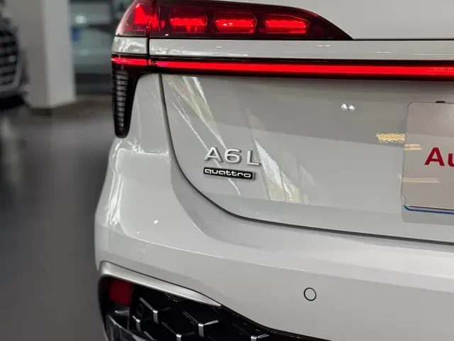 Audi A6L — Фото автомобиля 7