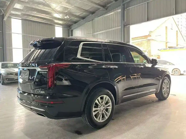 Cadillac XT6 — Фото автомобиля 6