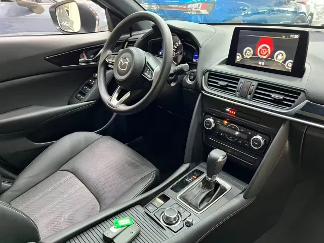 Mazda CX-4 — Фото автомобиля 18