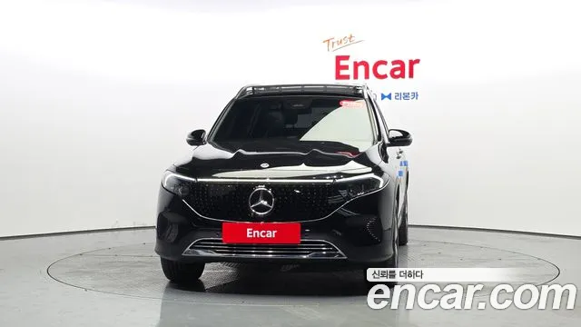 Mercedes-Benz EQB X243 — Фото автомобиля 2