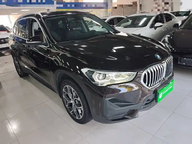 BMW X1 — Фото автомобиля 3