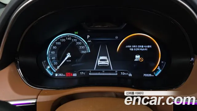 Genesis GV70 — Фото автомобиля 11