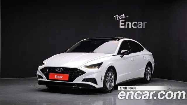Фотография автомобиля — Hyundai Sonata DN8