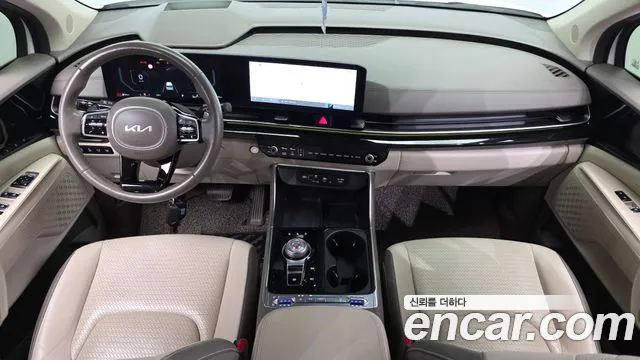 Kia Carnival Generation 4 — Фото автомобиля 9