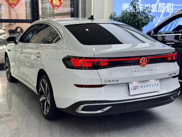 Volkswagen Lamando — Фото автомобиля 8