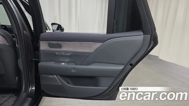 Genesis G90 Бензин 3.5 турбо AWD — Фото автомобиля 20