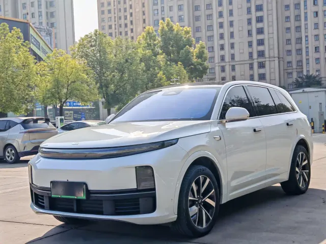 Фотография автомобиля — Li Auto L7