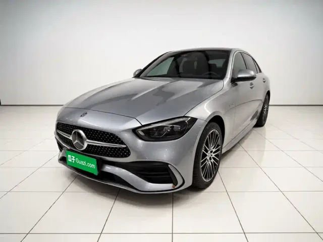 Фотография автомобиля — Mercedes-Benz C-Class