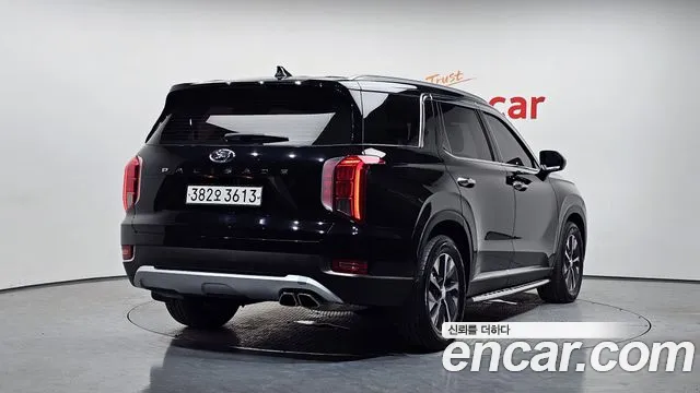 Hyundai Palisade Palisade Дизель 2.2 2WD — Фото автомобиля 2
