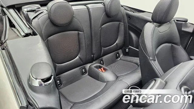 Mini Cooper Convertible — Фото автомобиля 11