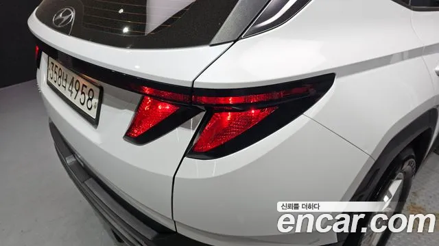 Hyundai Tucson Tucson (NX4) Бензин 1.6 турбо 2WD — Фото автомобиля 23