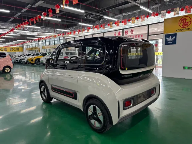 Baojun KiWi EV — Фото автомобиля 7