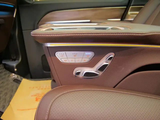 Mercedes-Benz V-Class — Фото автомобиля 16