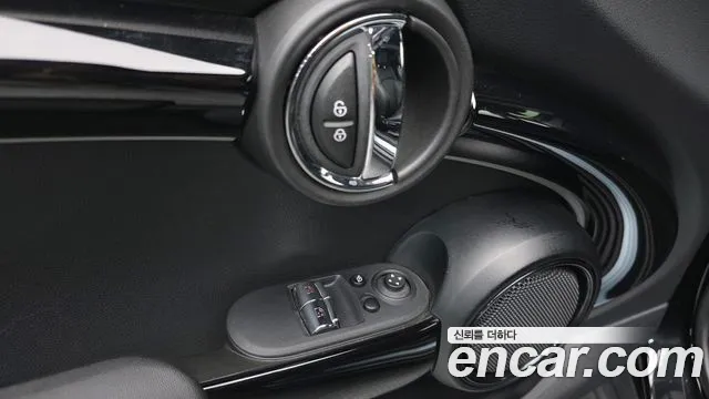 Mini Cooper — Фото автомобиля 3