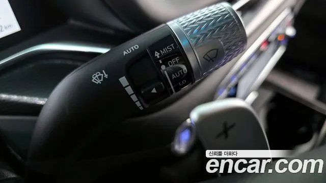 Genesis G90 Бензин 3.5 Turbo e-S/C AWD — Фото автомобиля 20