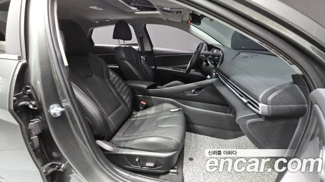Hyundai Avante CN7 — Фото автомобиля 16