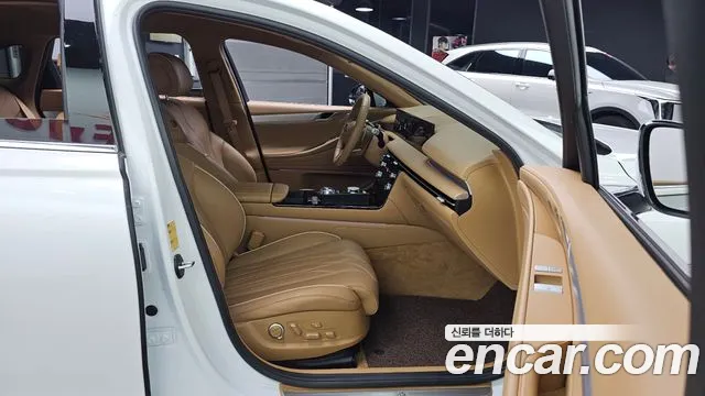 Genesis G80 Бензин 2.5 турбо AWD — Фото автомобиля 11